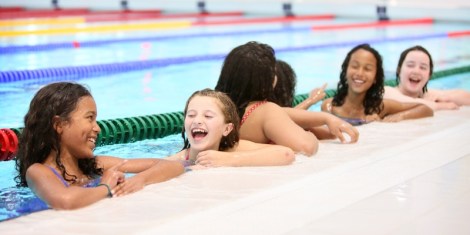 thumb_2015-07-21-Free-swimming-for-u-16s_1024